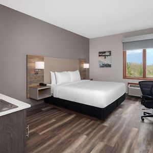 One-Bedroom Queen Efficiency Suite Two Queen Beds Non-Smoking